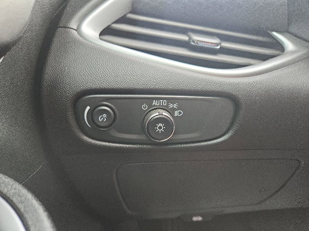 Used 2024 Chevrolet Malibu LS FWD image 43