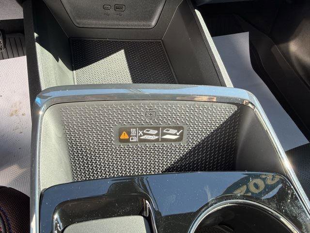 New 2026 Chevrolet Equinox RS w/ LPO, Floor Liner Package image 14