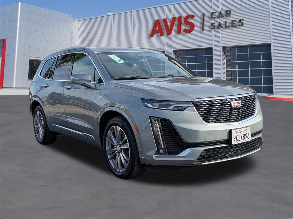 Used 2024 Cadillac XT6 Premium Luxury image 3