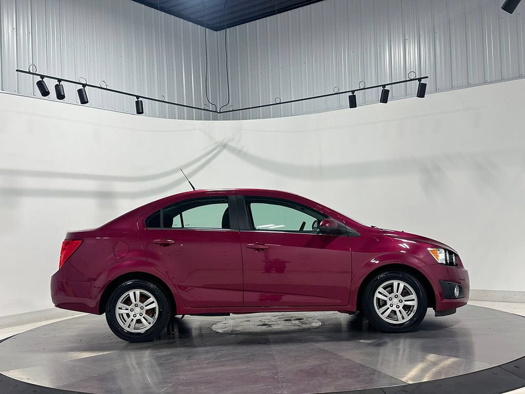 Used 2014 Chevrolet Sonic LT w/ LT Promotional Package FWD image 10