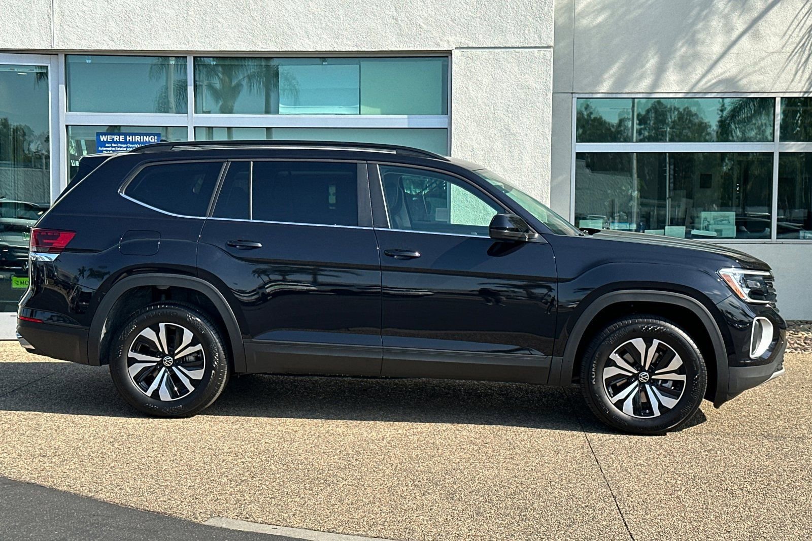 New 2026 Volkswagen Atlas SE image 3