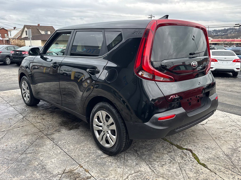 Used 2020 Kia Soul LX image 4