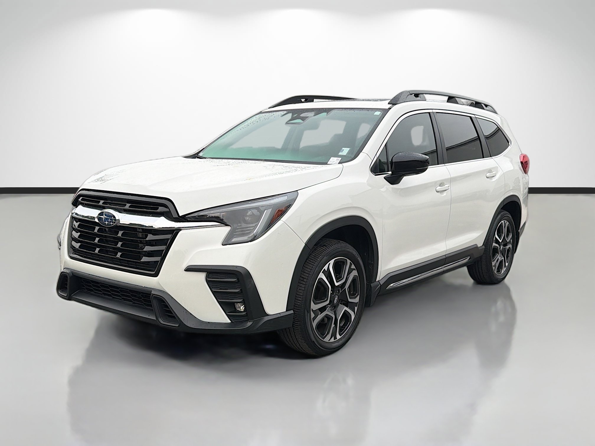 Used 2024 Subaru Ascent Limited w/ Technology Package AWD/4WD image 7