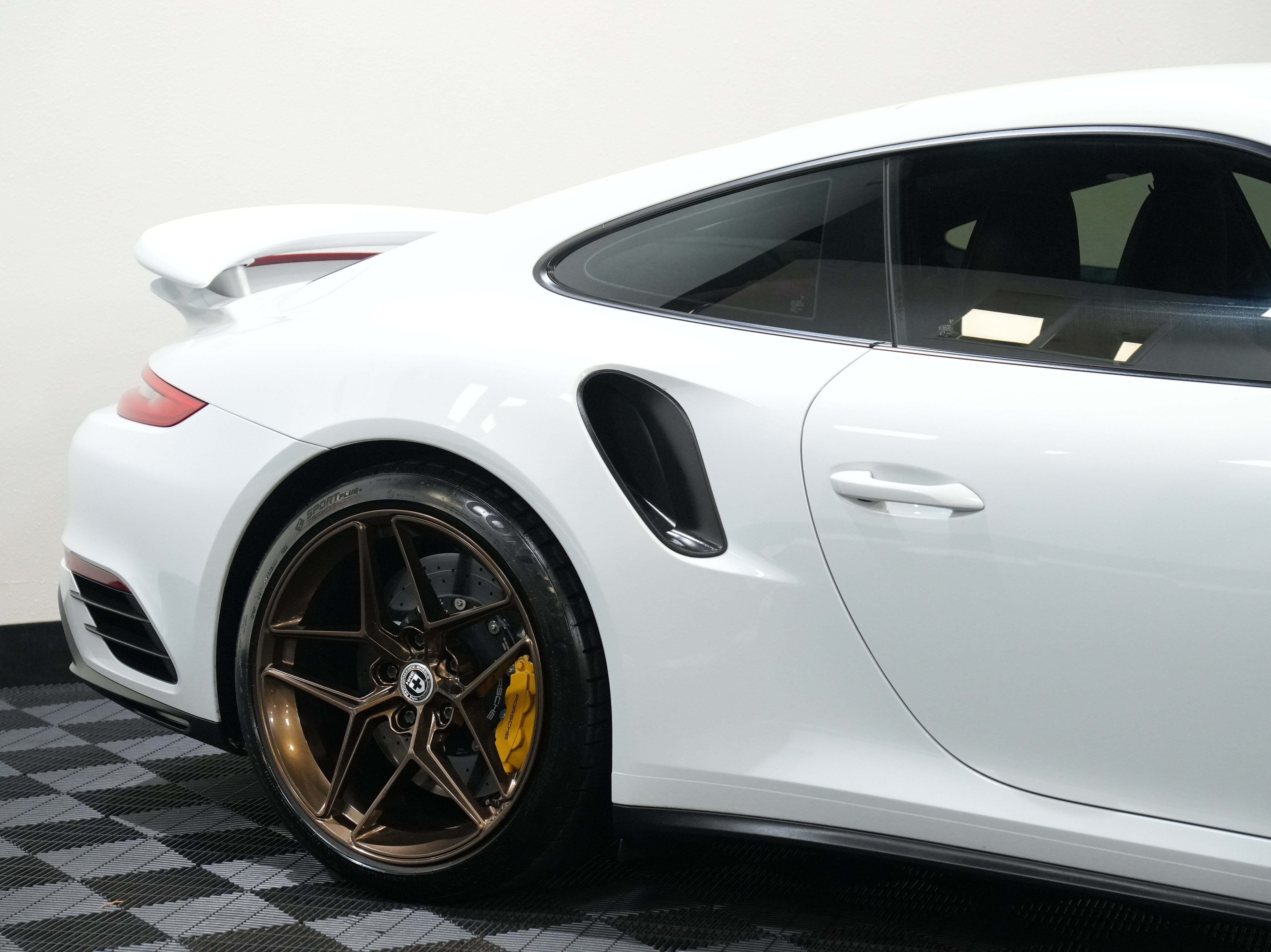 Used 2018 Porsche 911 Turbo S AWD/4WD image 14
