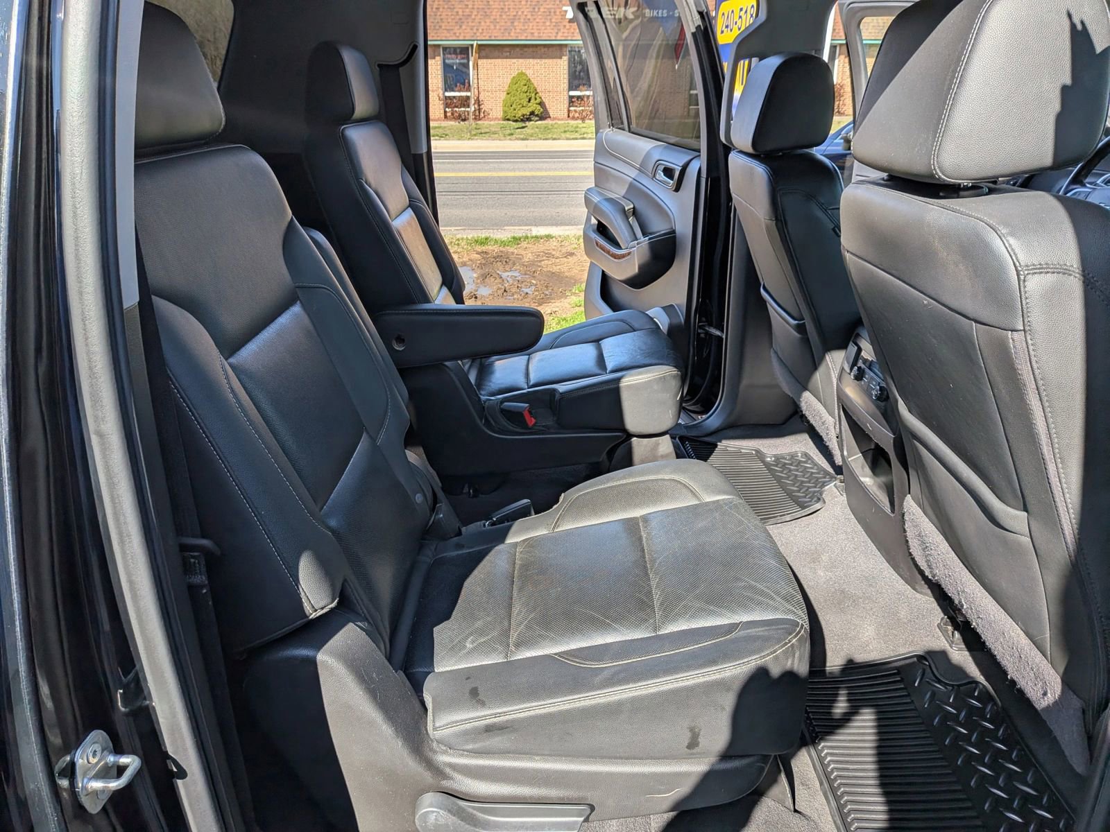 Used 2020 Chevrolet Suburban Premier image 41