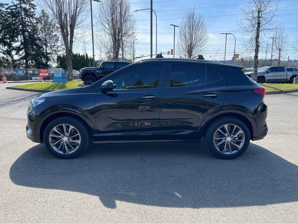 Used 2021 Buick Encore GX Select w/ Advanced Technology Package image 2