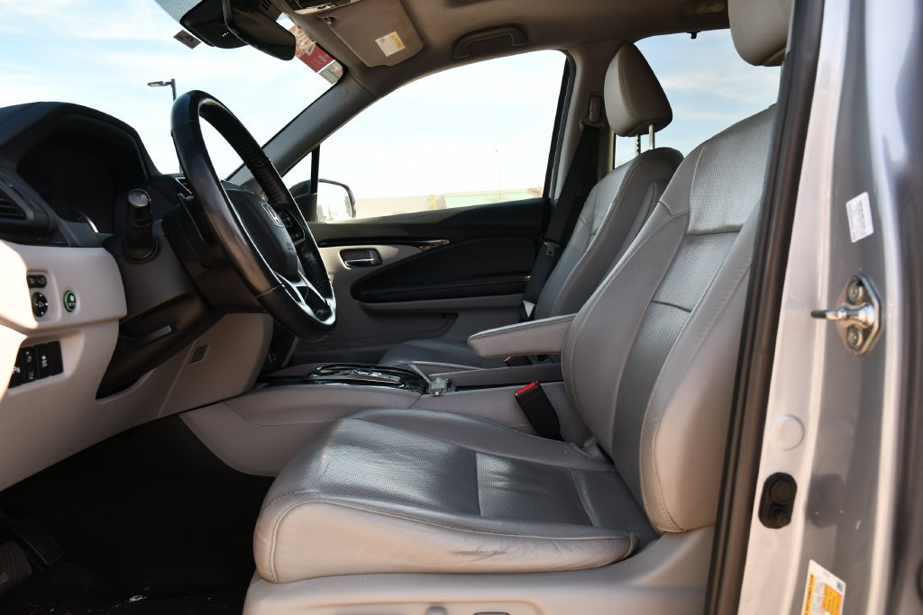 Used 2019 Honda Pilot Elite image 13