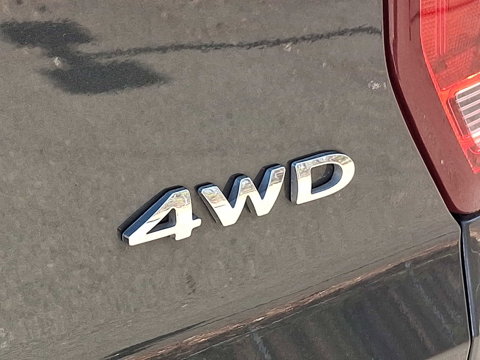 Used 2016 Ford Explorer XLT w/ Equipment Group 202A image 31