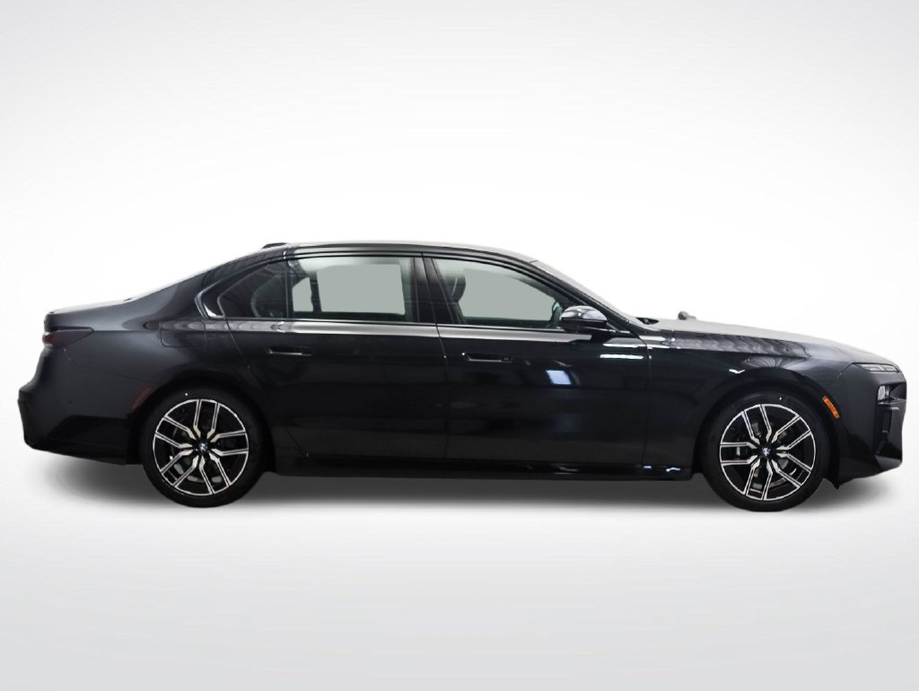 Used 2026 BMW 740i xDrive AWD/4WD image 6