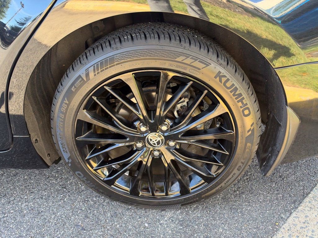 Used 2022 Toyota Camry SE FWD image 14