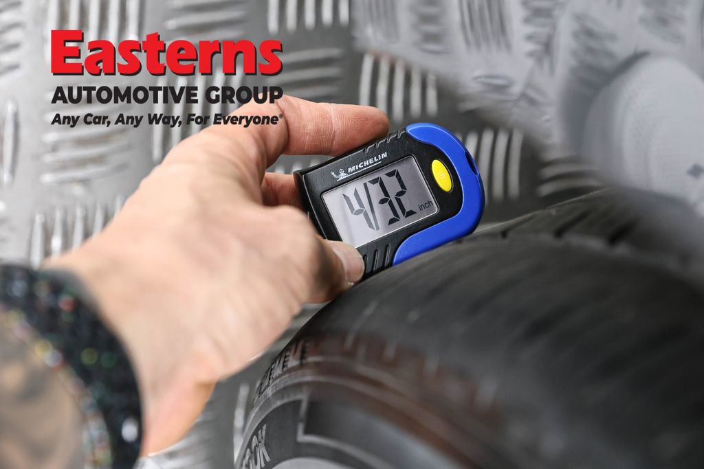 Used 2023 Nissan Sentra SR w/ SR Premium Package image 29