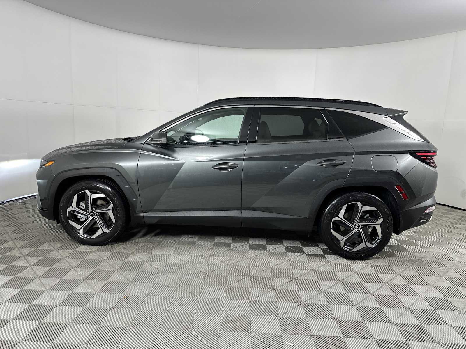 Used 2022 Hyundai Tucson Limited FWD image 5