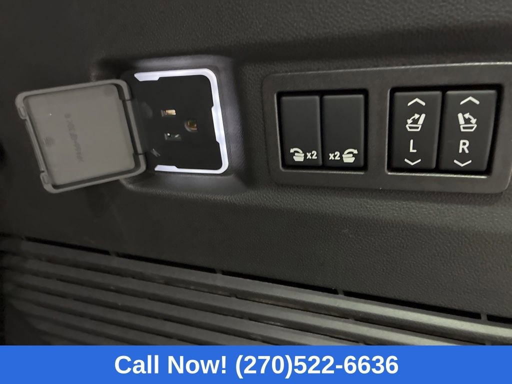 Used 2024 GMC Yukon AT4 w/ AT4 Premium Plus Package image 42