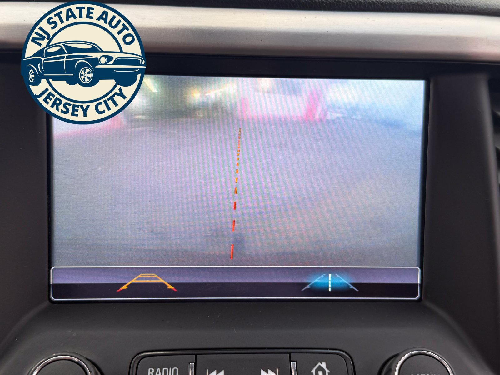 Used 2017 GMC Acadia SLE w/ Driver Alert Package I AWD/4WD image 10