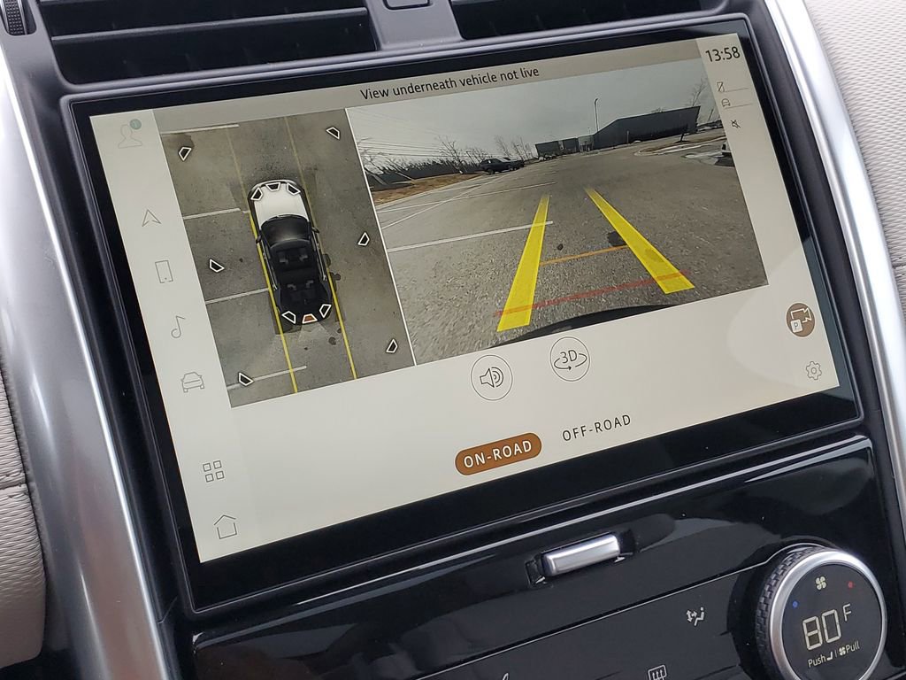 New 2026 Land Rover Discovery Dynamic SE image 22