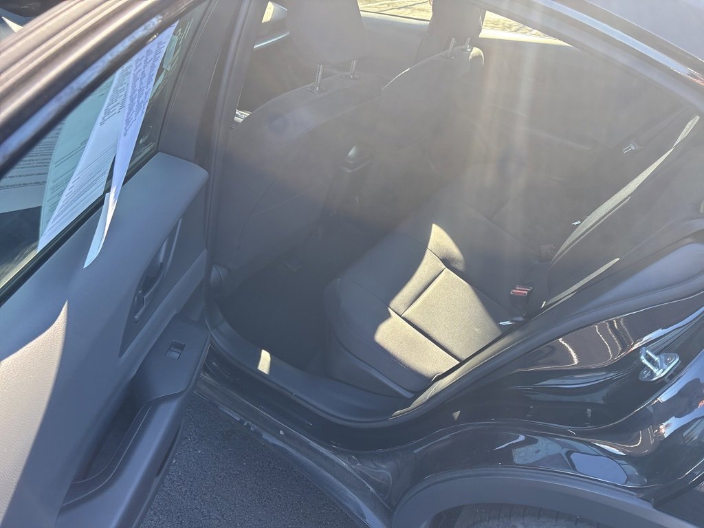 Used 2024 Toyota Prius LE image 9