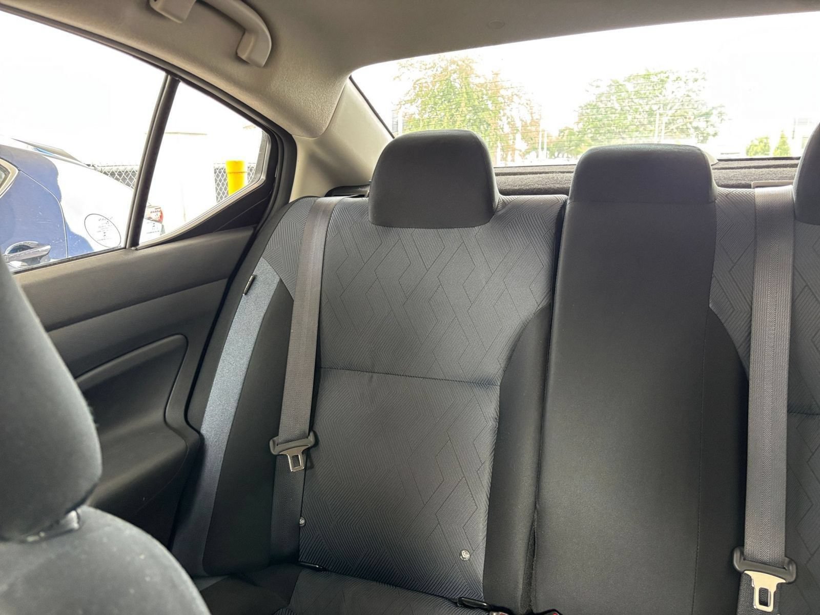Used 2025 Nissan Versa SV FWD image 39
