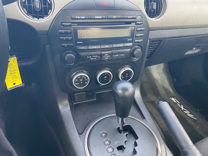 Used 2011 MAZDA MX-5 Miata Sport image 14