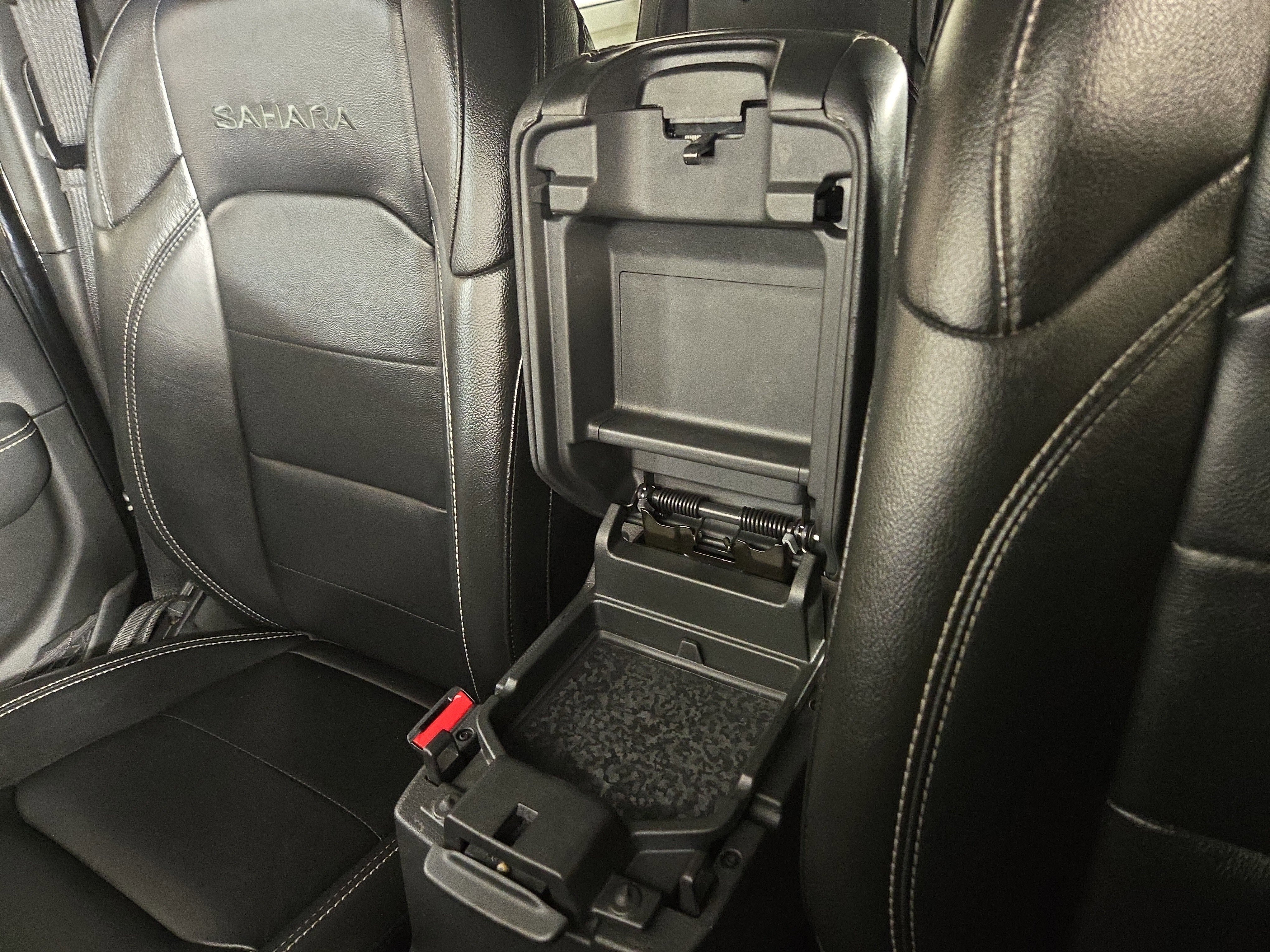 Certified 2022 Jeep Wrangler Unlimited Sahara image 28