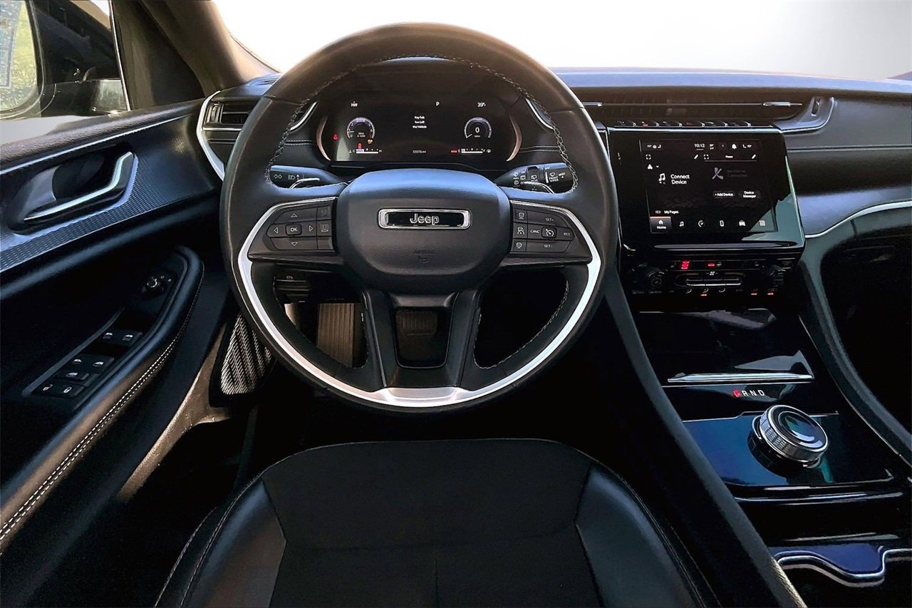 Used 2023 Jeep Grand Cherokee L Altitude image 10