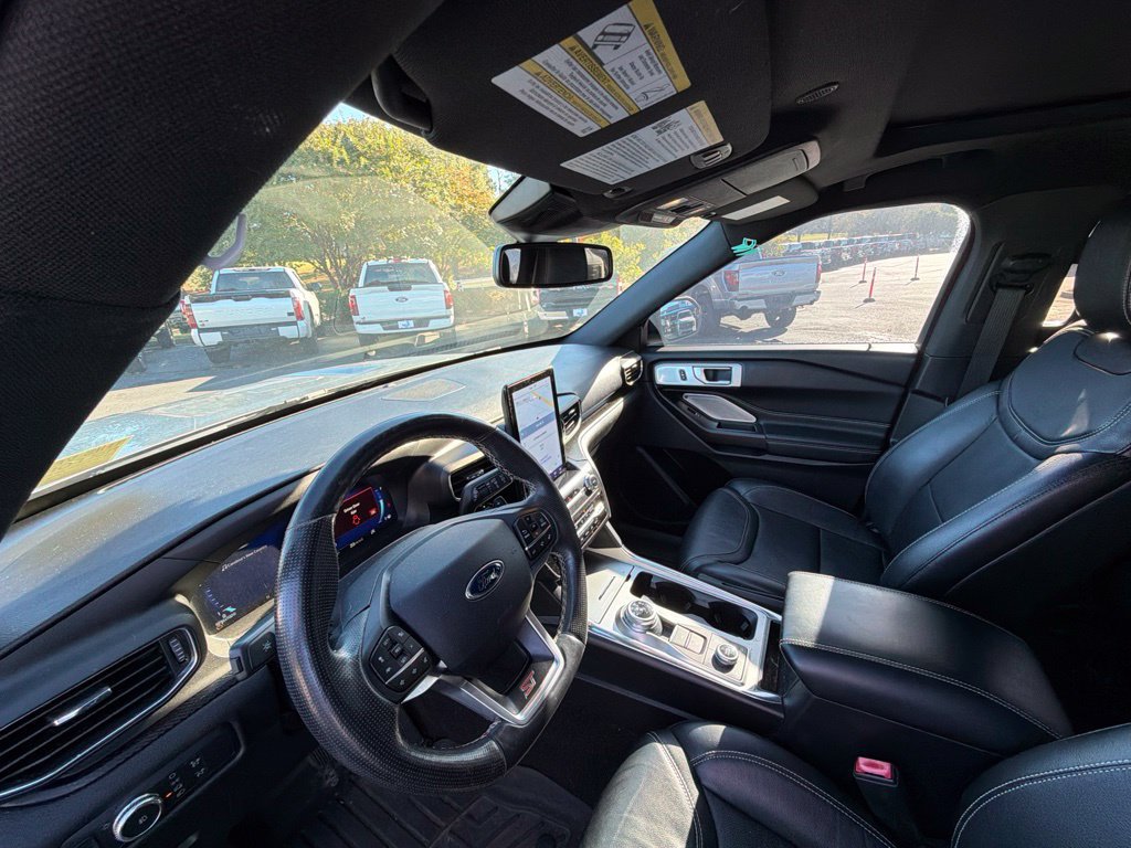 Used 2020 Ford Explorer ST w/ ST Street Pack AWD/4WD image 9