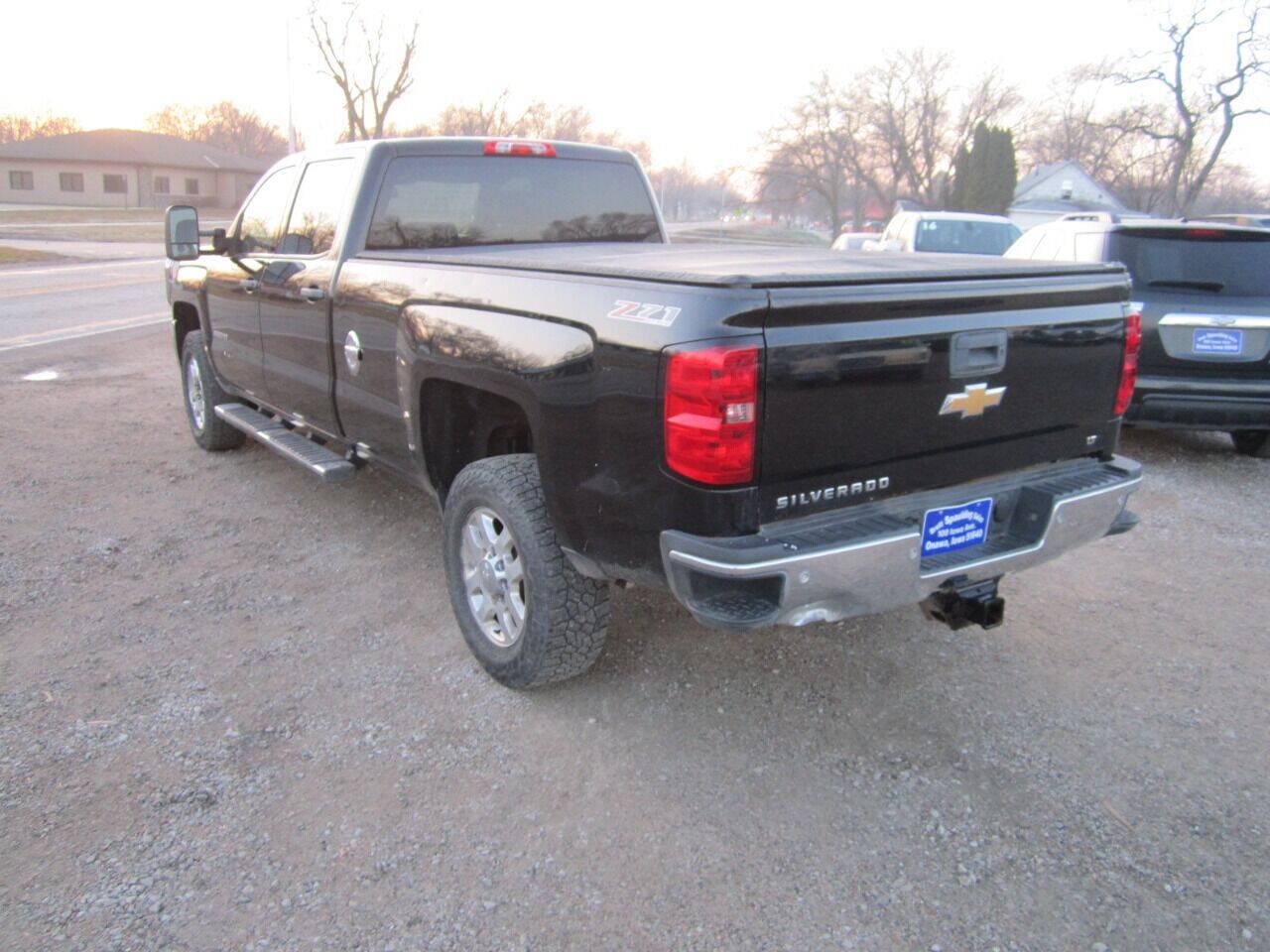 Used 2015 Chevrolet Silverado 3500 LT w/ LT Convenience Package AWD/4WD image 5