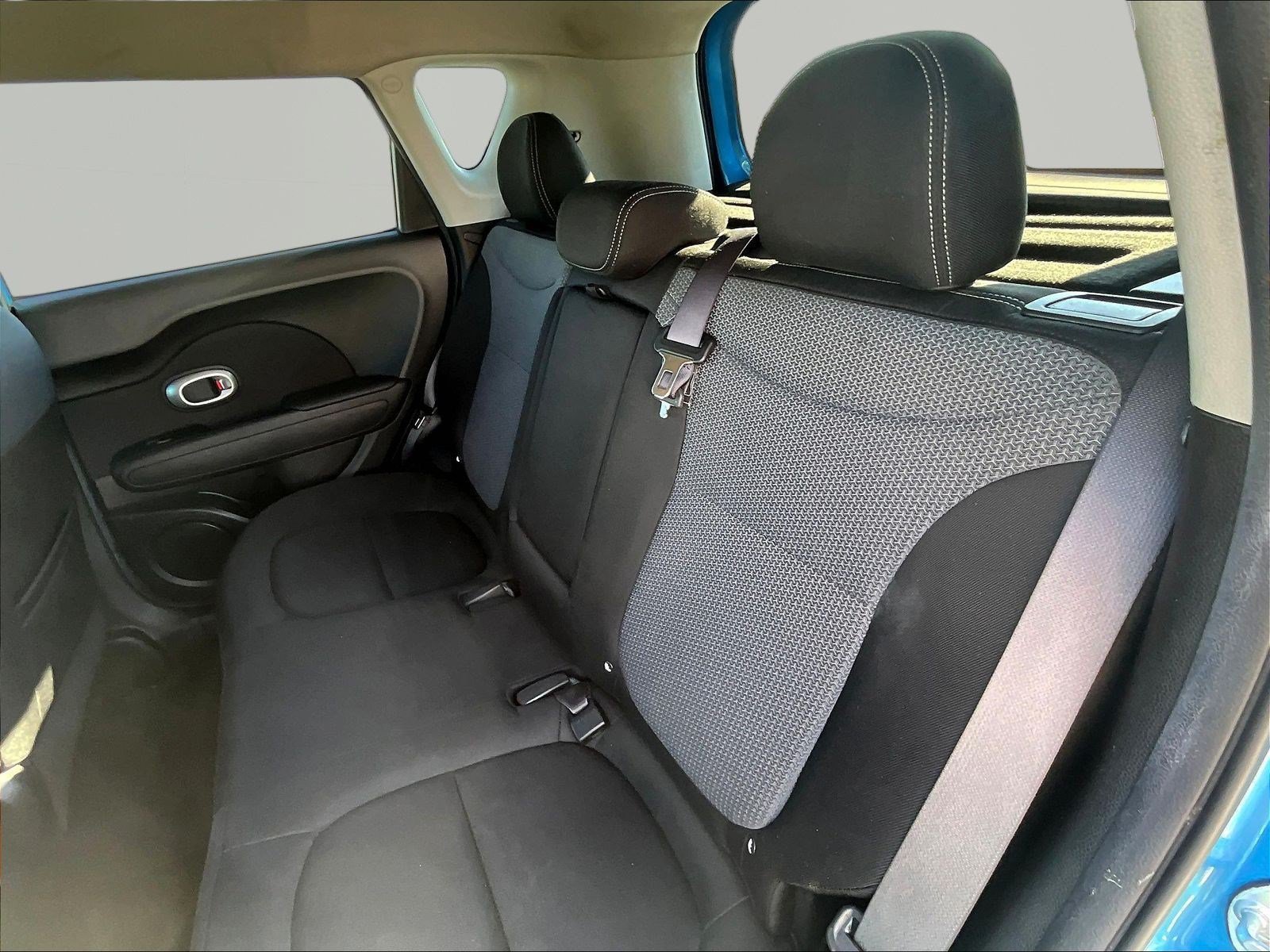 Used 2018 Kia Soul + FWD image 21