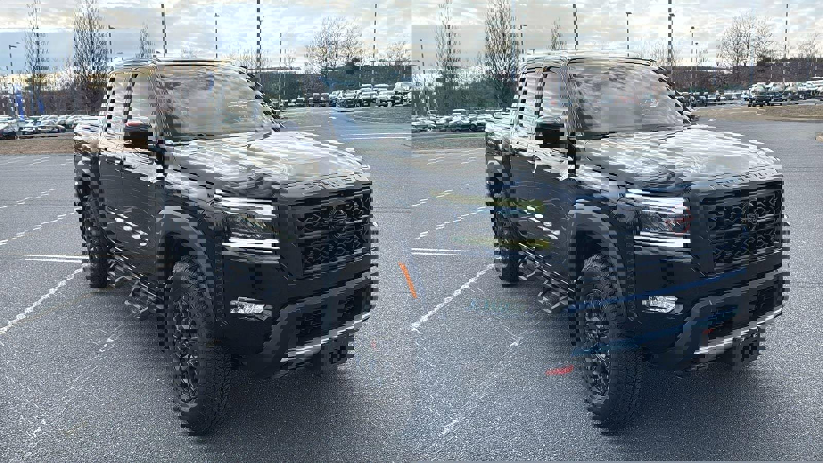 Used 2023 Nissan Frontier PRO-4X w/ Pro-4X Premium Package image 1