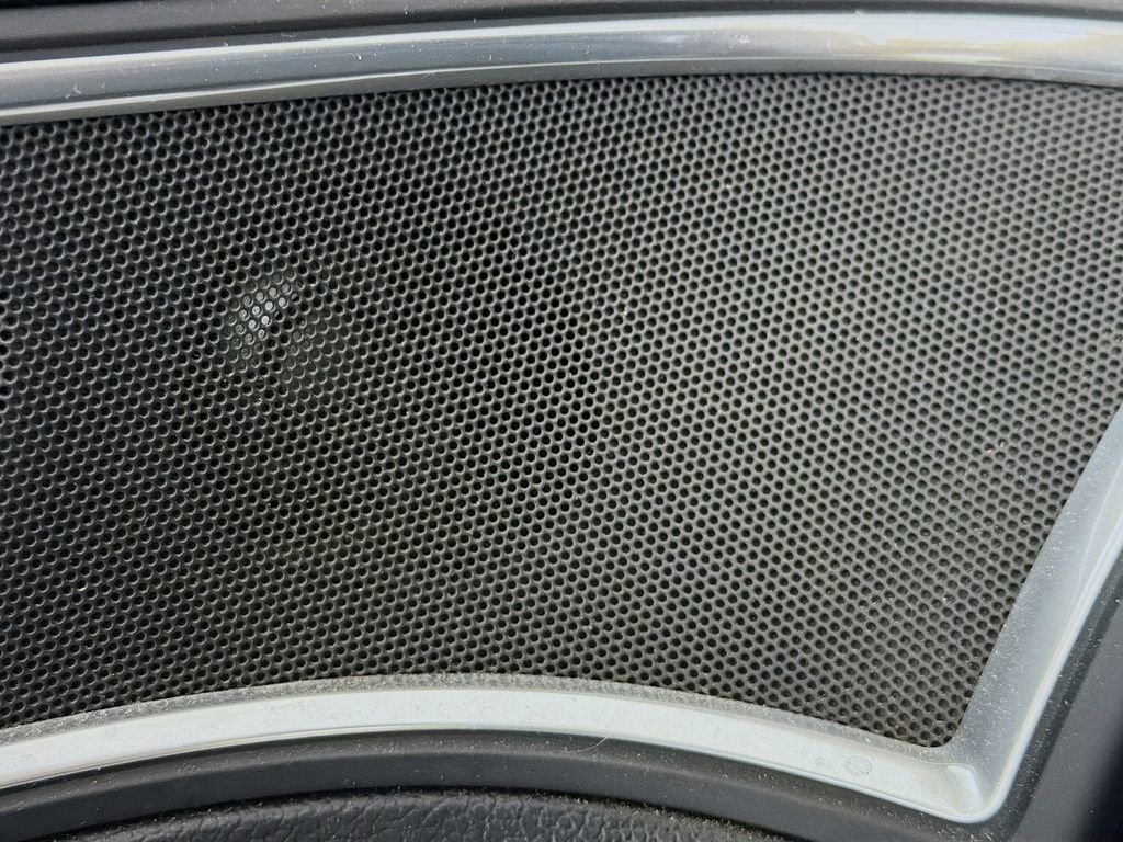 Used 2018 Ford Explorer Sport w/ Equipment Group 401A image 22