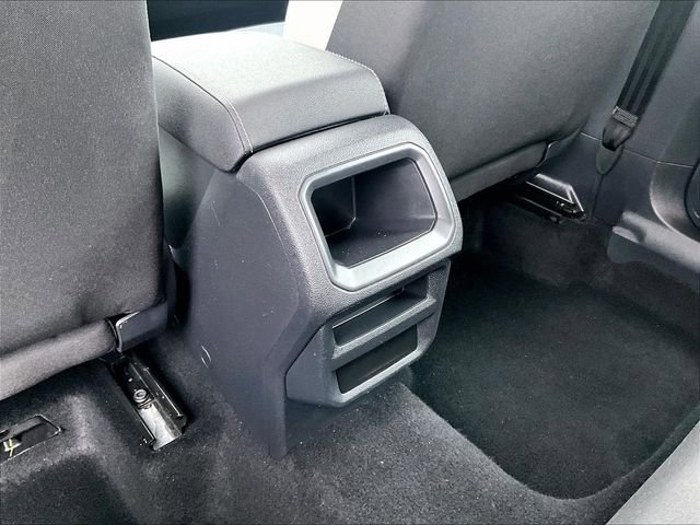 Used 2025 Volkswagen Taos S image 28
