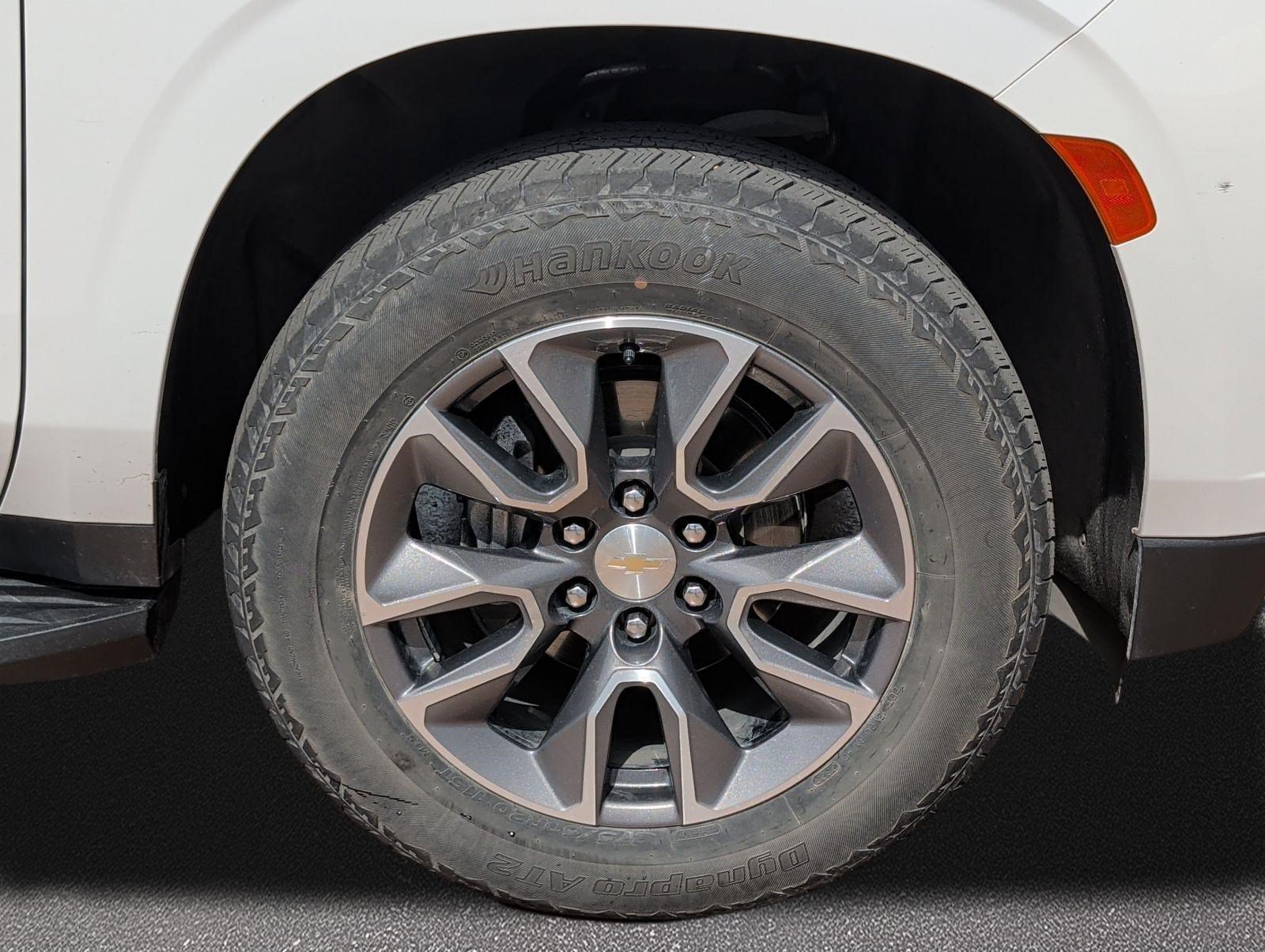 Used 2024 Chevrolet Tahoe LT w/ Luxury Package RWD image 7