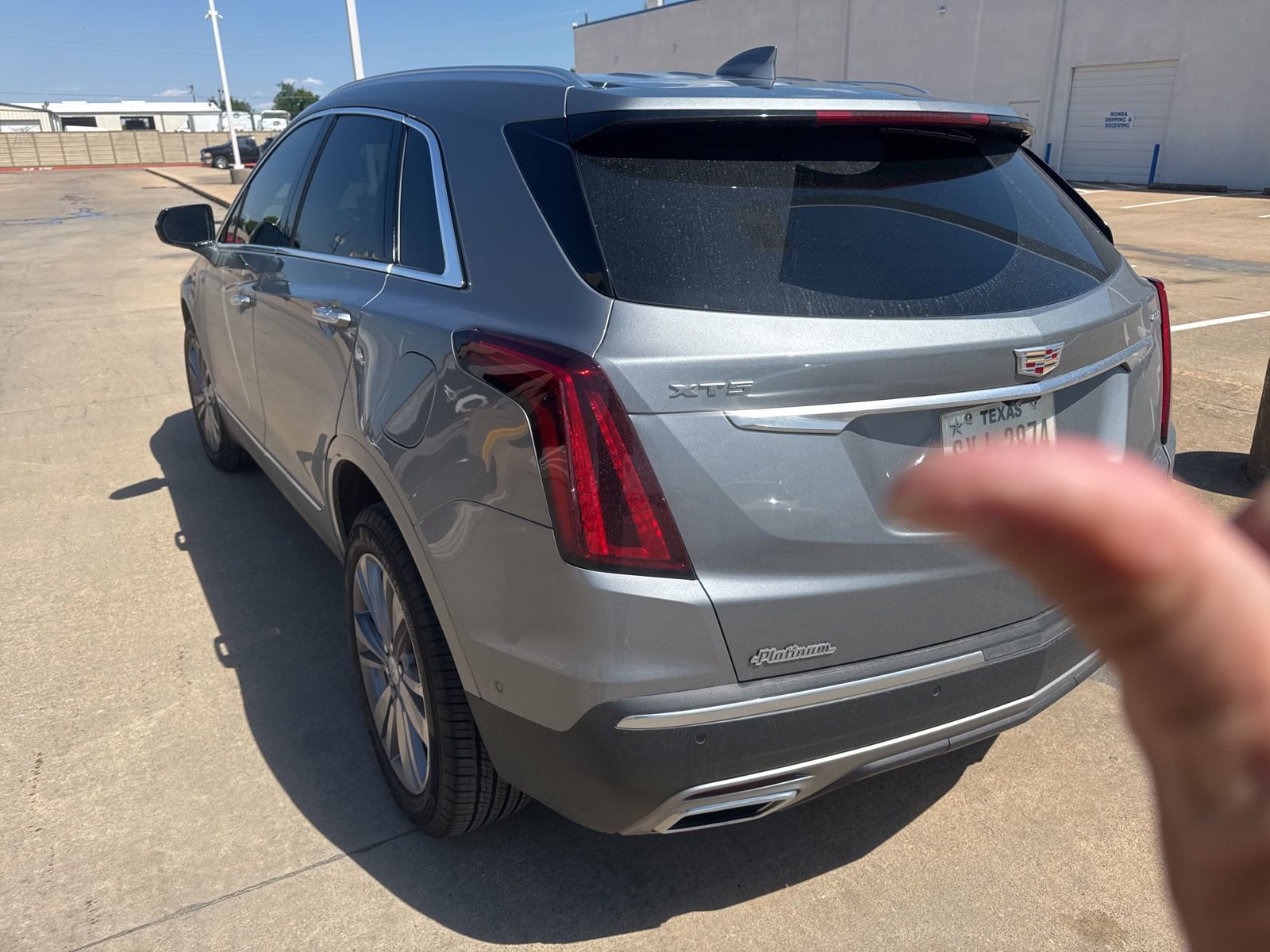 Used 2025 Cadillac XT5 Premium Luxury w/ Technology Package FWD image 3