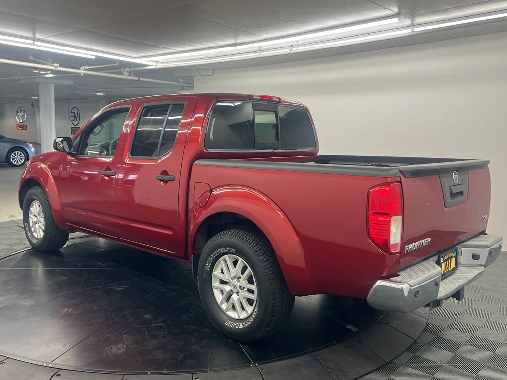 Used 2014 Nissan Frontier SV w/ SV Value Truck Package RWD image 4