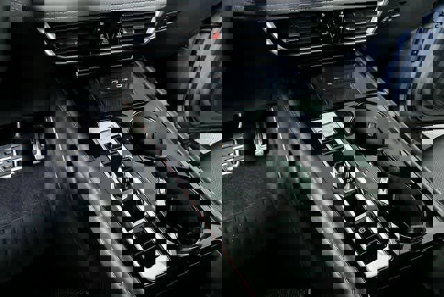 Certified 2025 Volkswagen Atlas Peak Edition SE image 13