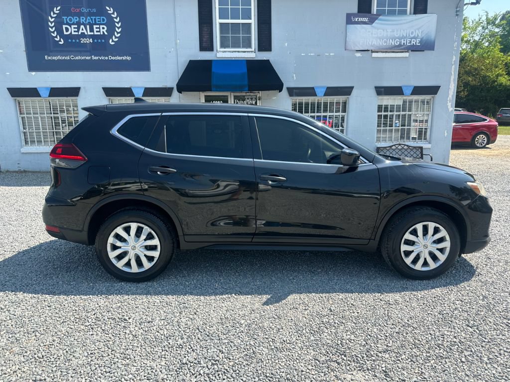 Used 2018 Nissan Rogue S AWD/4WD image 19
