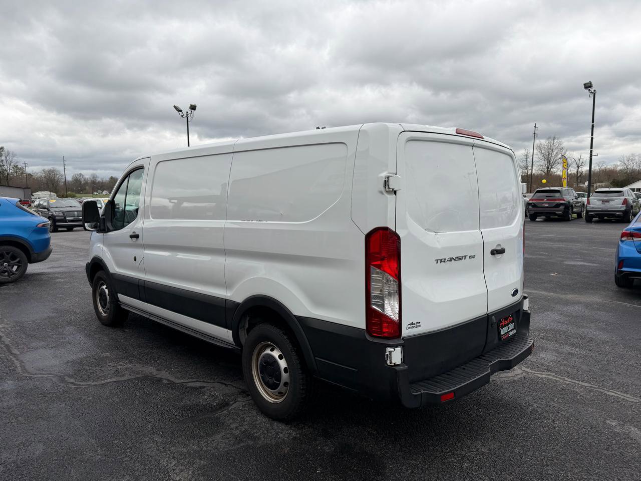 Used 2019 Ford Transit 150 130 Low Roof RWD image 8