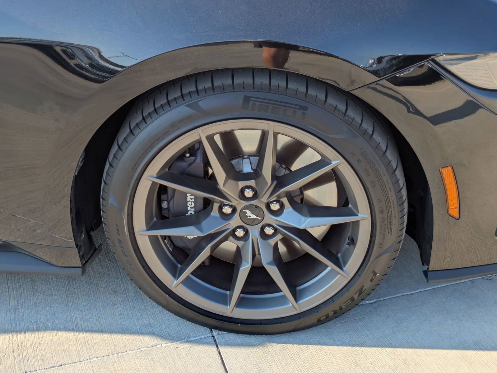 Used 2024 Ford Mustang Dark Horse image 29