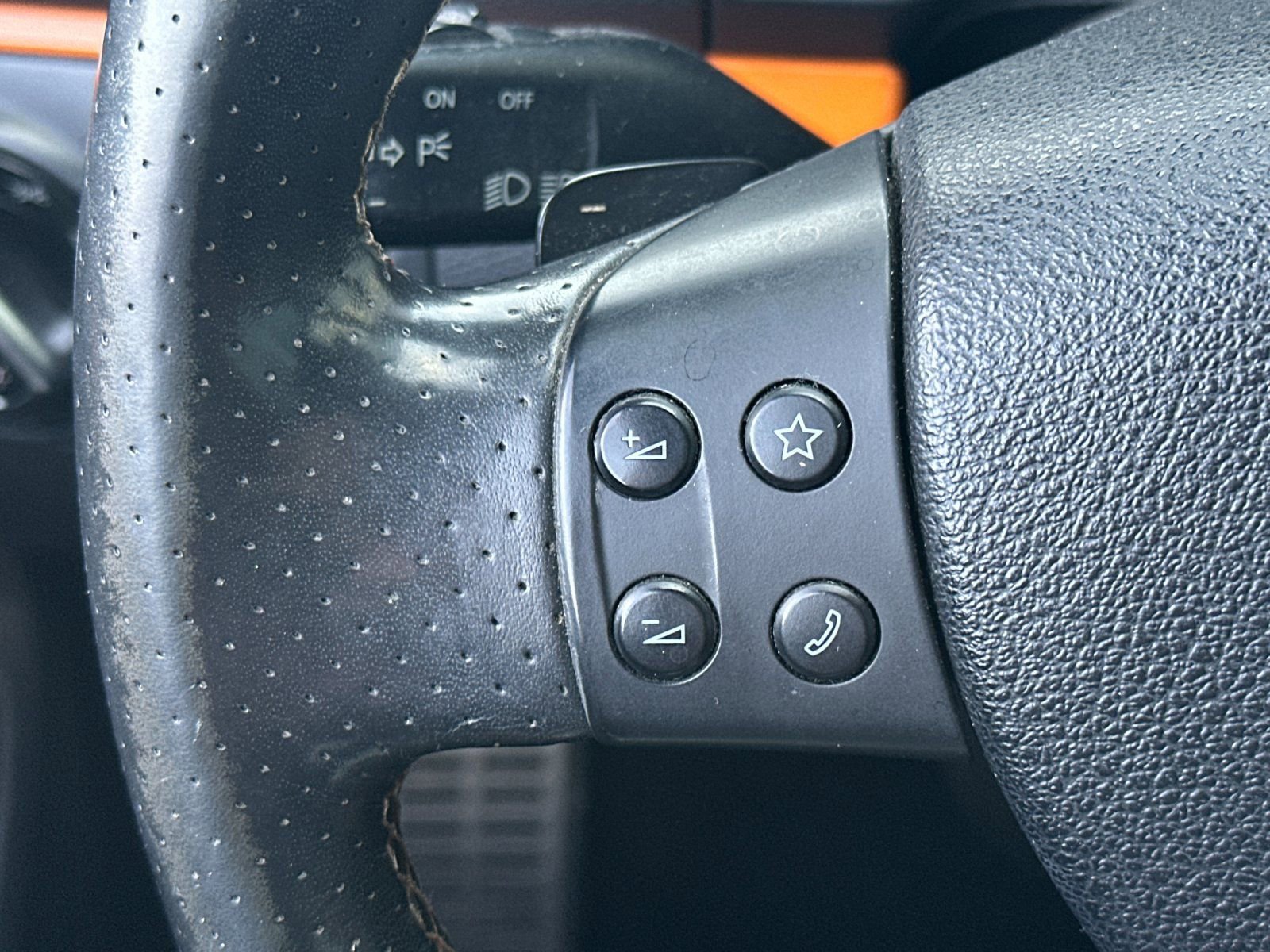 Used 2007 Volkswagen GTI 2-Door image 22