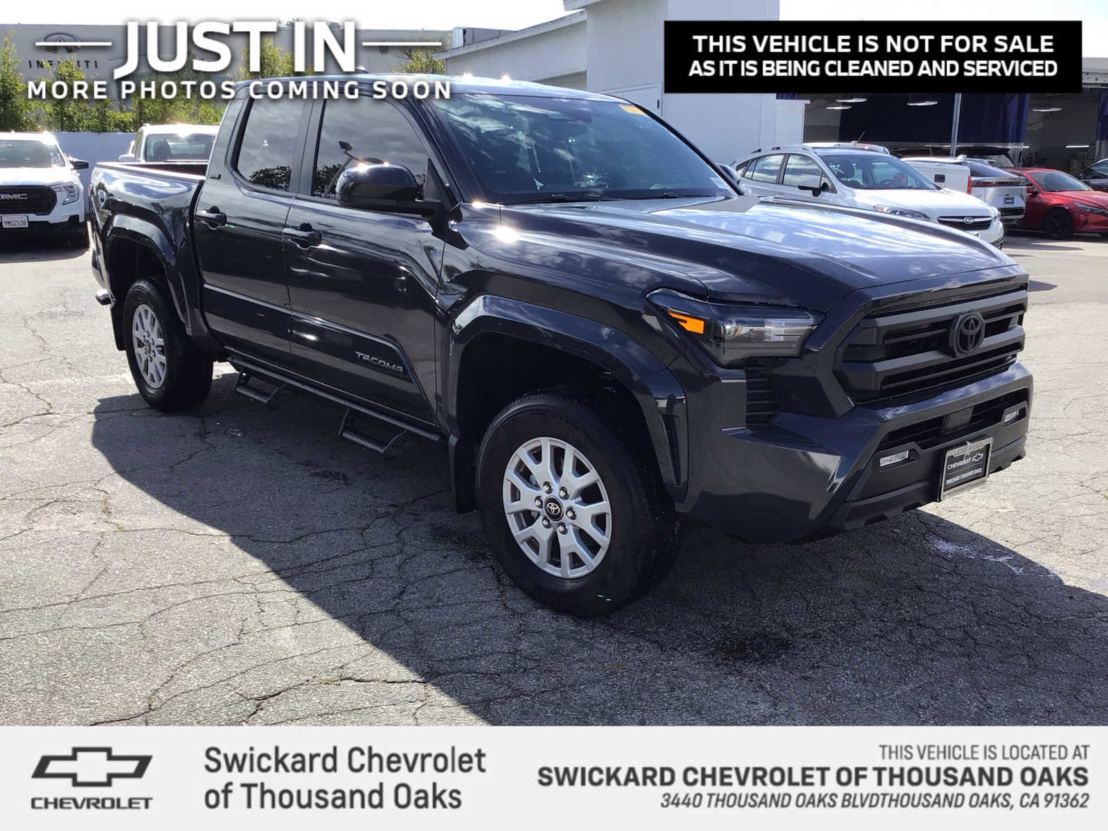 Used 2025 Toyota Tacoma SR5 image 1