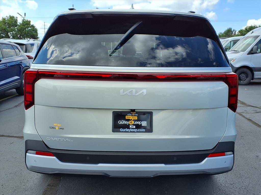 New 2026 Kia Carnival EX image 8