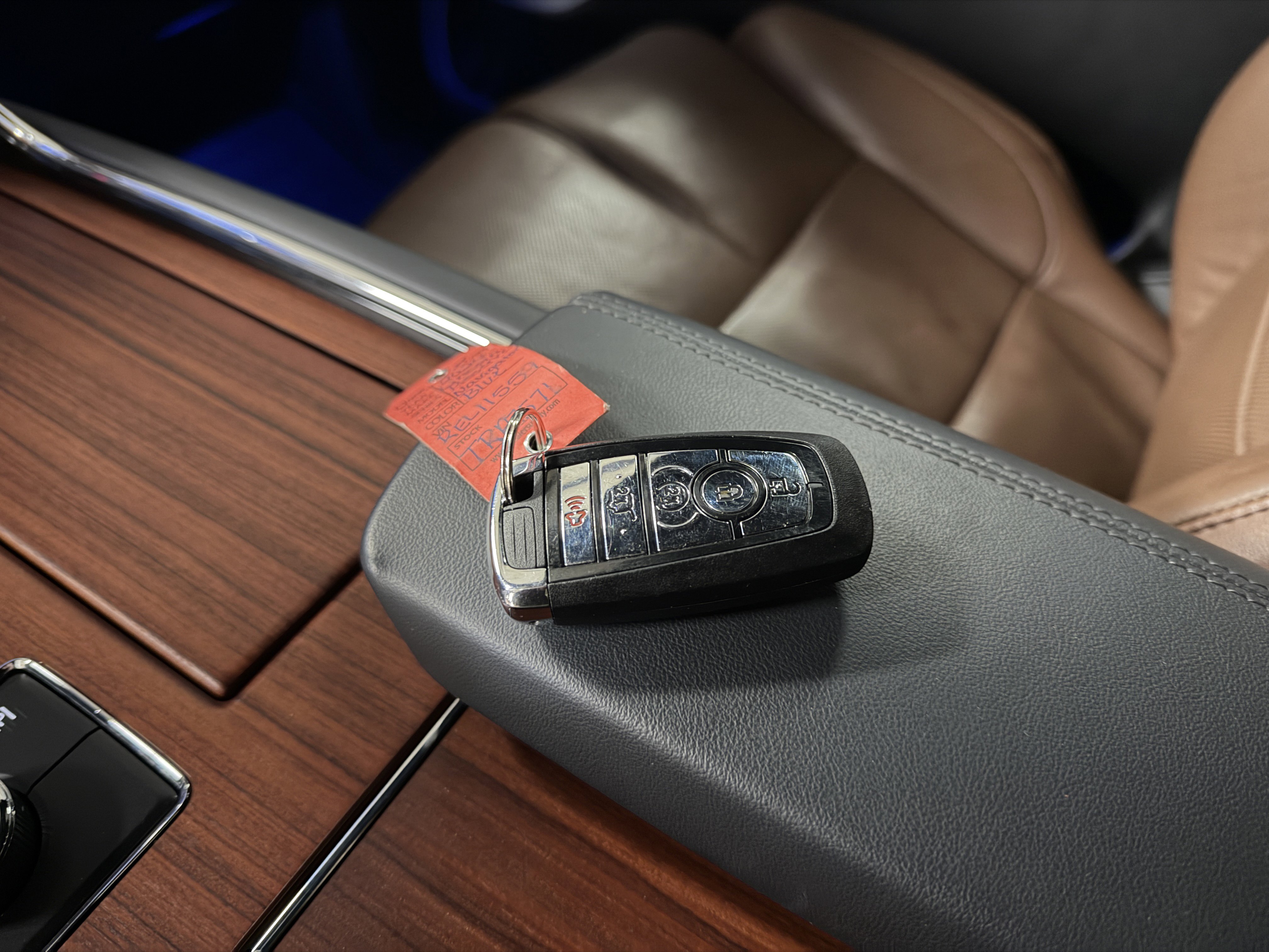 Used 2024 Lincoln Navigator Reserve AWD/4WD image 19