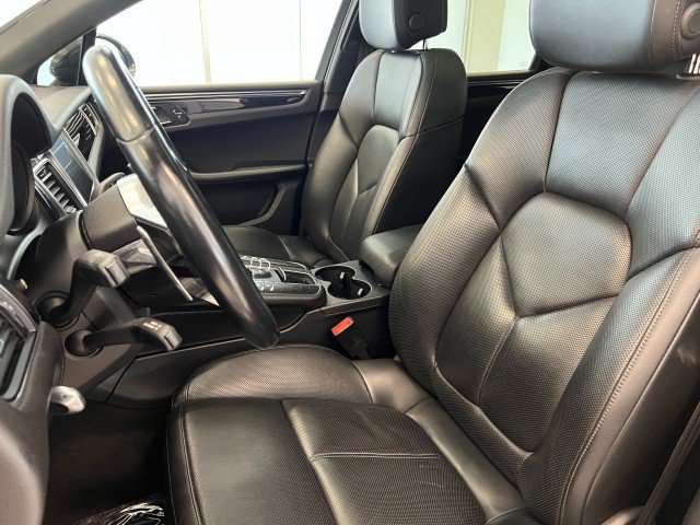 Used 2017 Porsche Macan S AWD/4WD image 10
