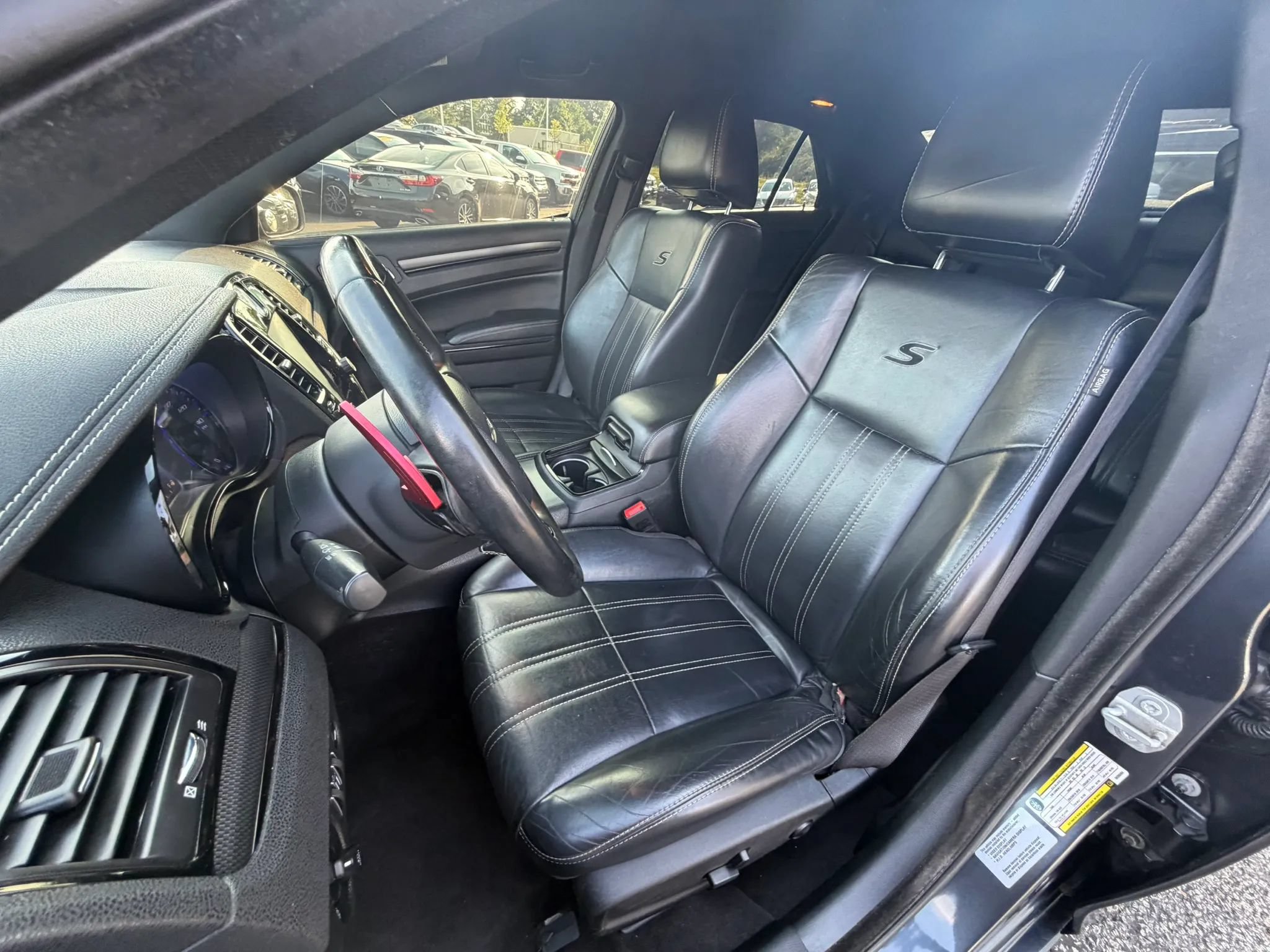 Used 2016 Chrysler 300 S AWD/4WD image 15