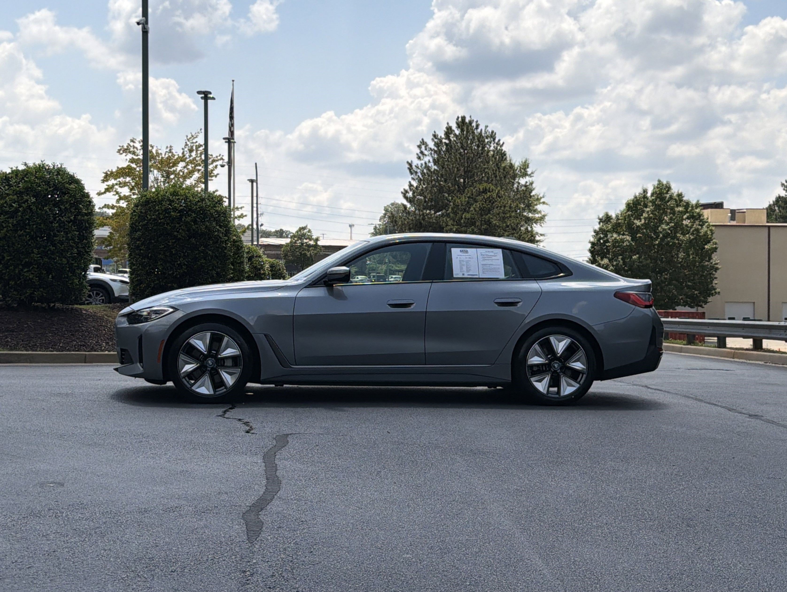 Used 2023 BMW i4 eDrive35 RWD image 14