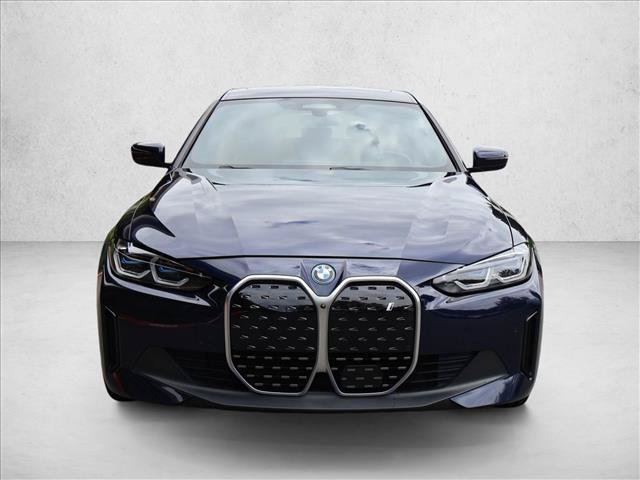 Used 2023 BMW i4 eDrive40 RWD image 3