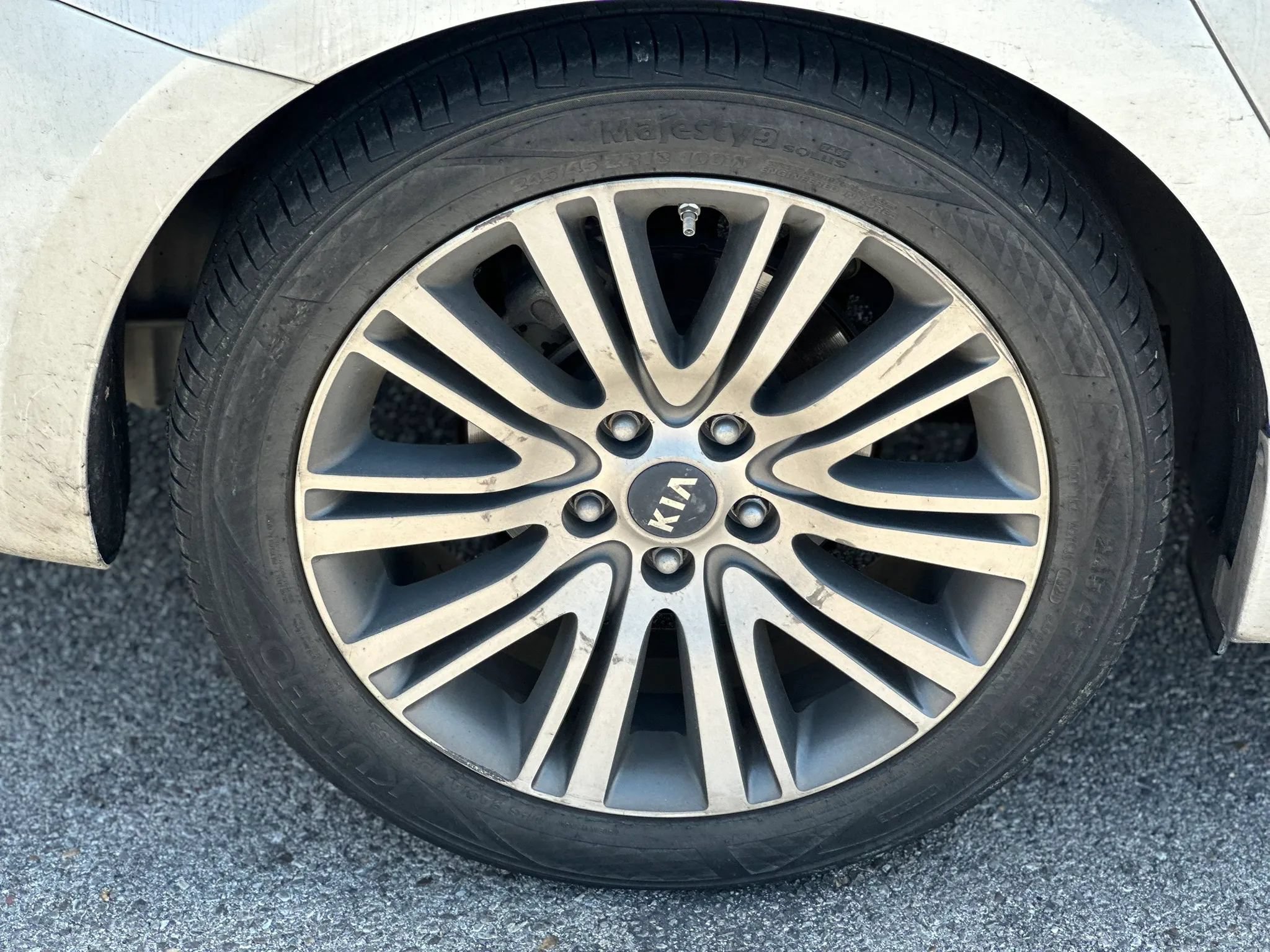 Used 2016 Kia Cadenza FWD image 26