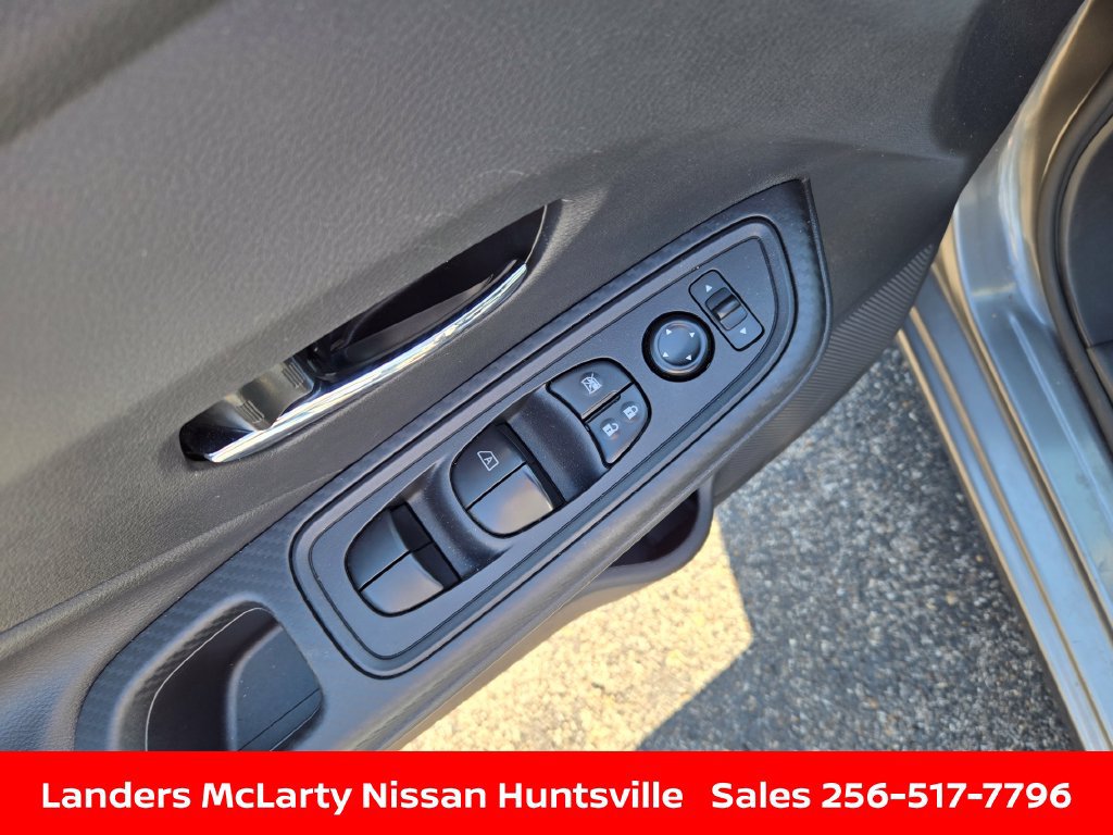 Certified 2025 Nissan Versa SV FWD image 19