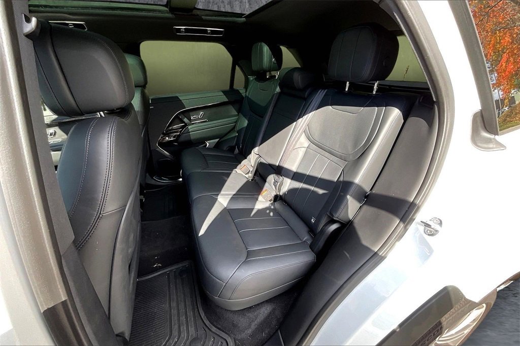 Used 2025 Land Rover Range Rover Sport Dynamic SE image 21