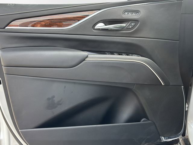 Used 2021 Cadillac Escalade ESV Premium Luxury image 22