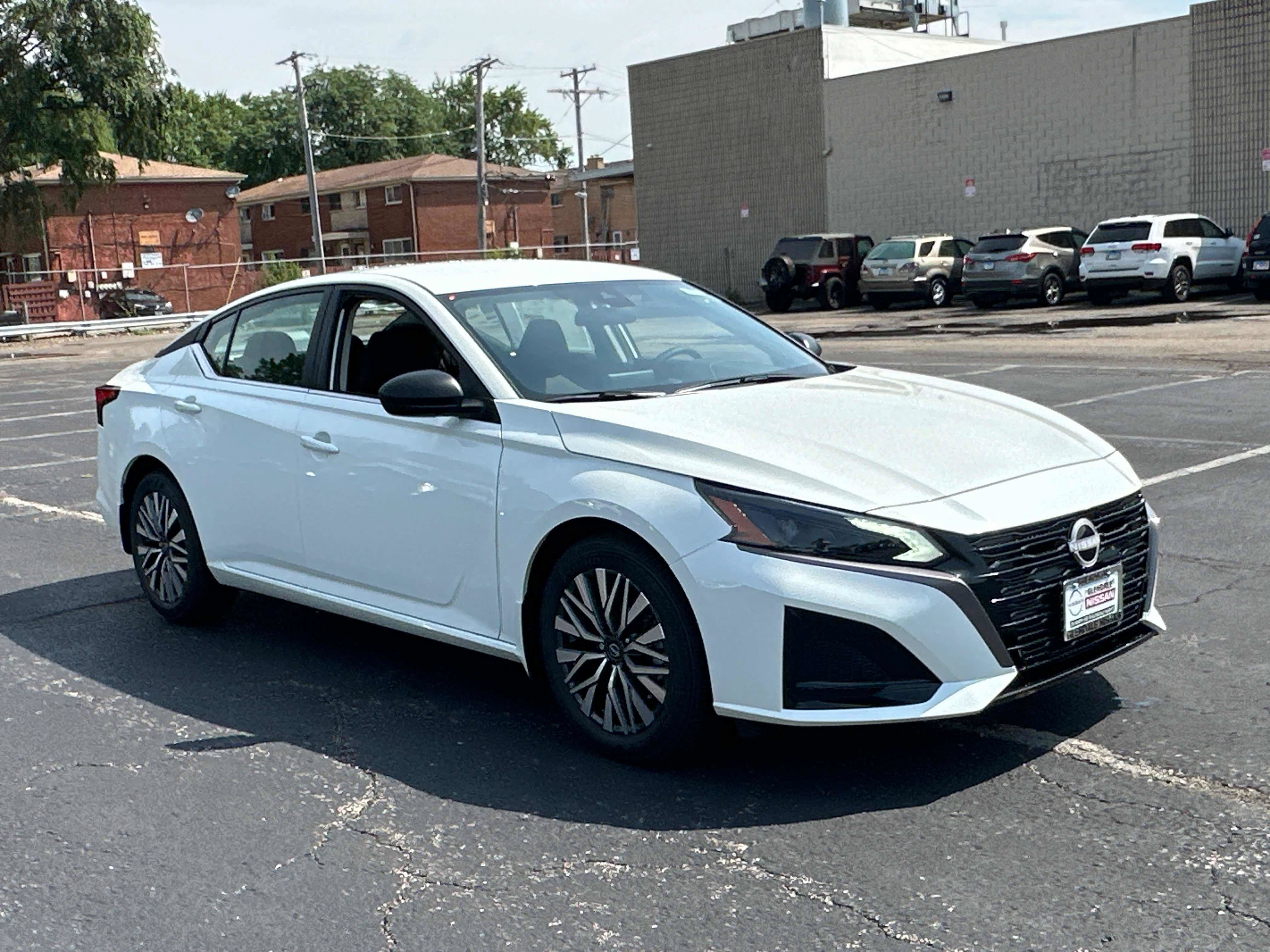 New 2026 Nissan Altima 2.5 SV FWD image 3